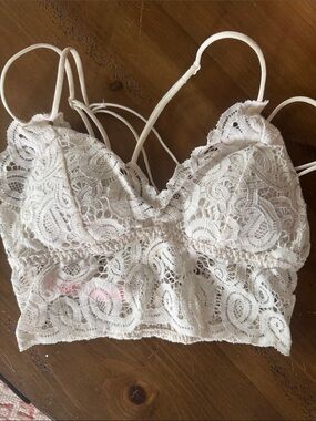 PINK Victoria's Secret White Lace Bralette
